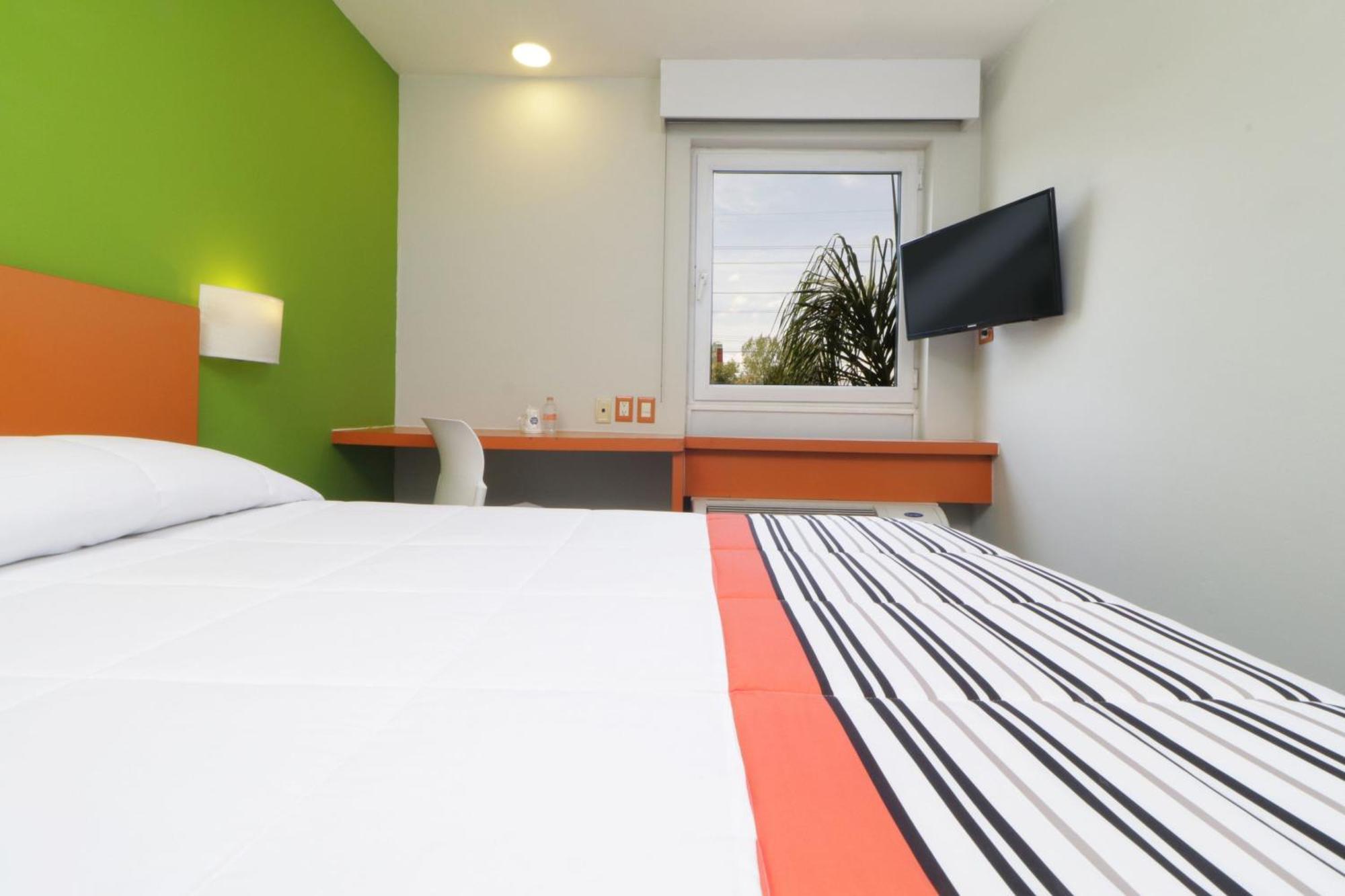 City Express Junior By Marriott Guadalajara Periferico Sur Tlaquepaque Exterior photo