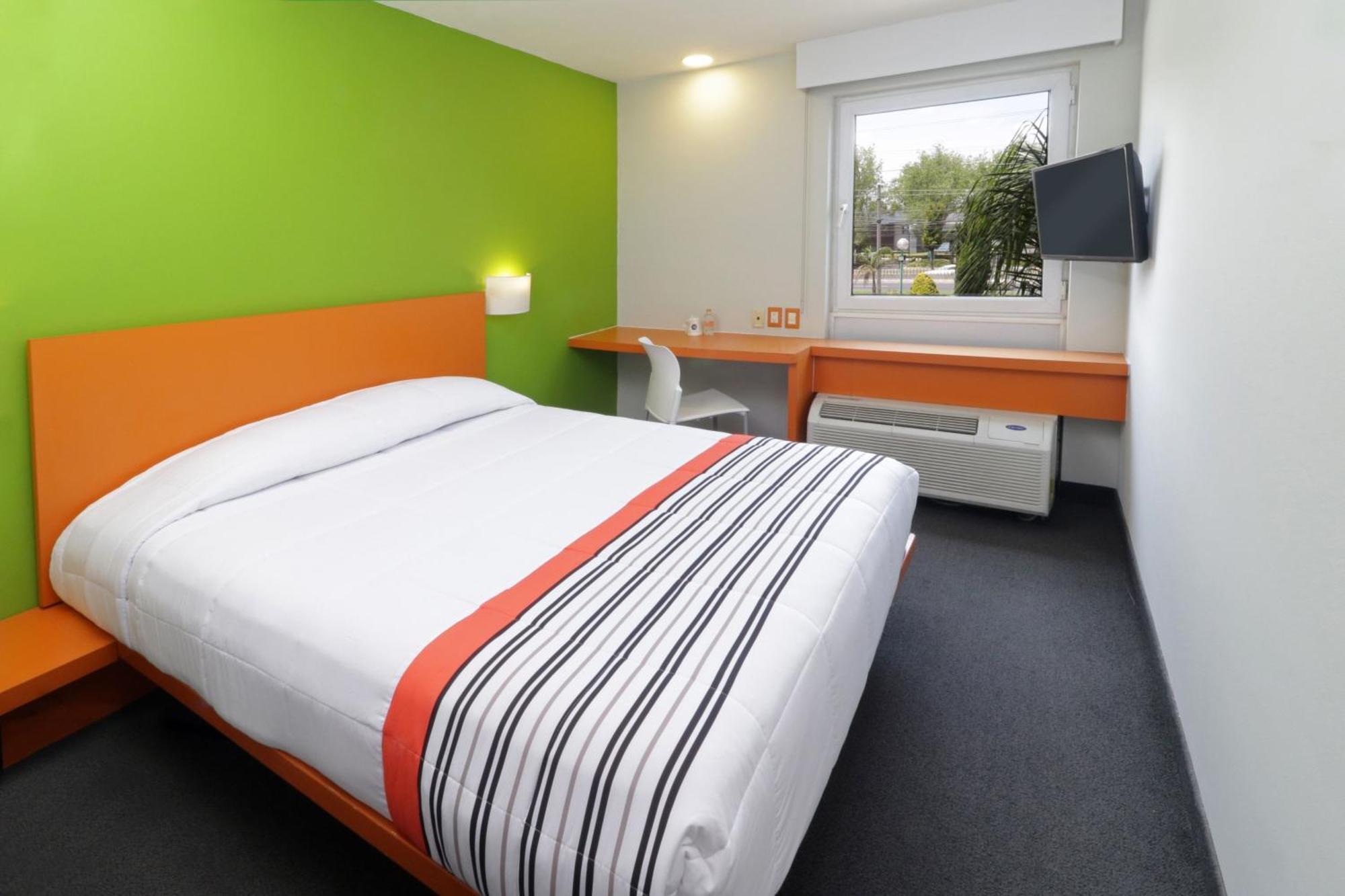 City Express Junior By Marriott Guadalajara Periferico Sur Tlaquepaque Exterior photo