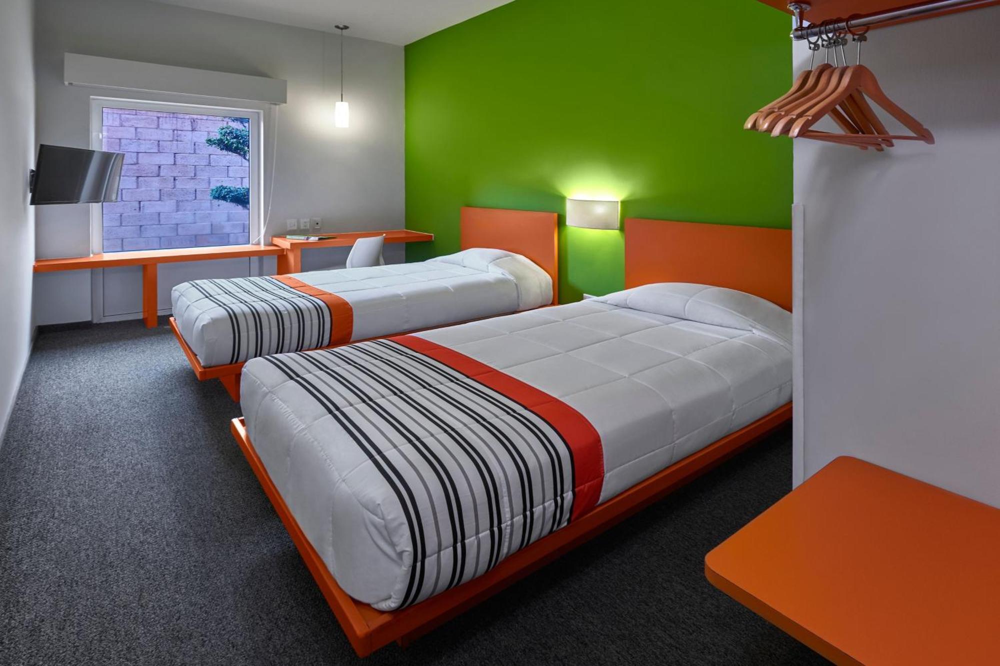City Express Junior By Marriott Guadalajara Periferico Sur Tlaquepaque Exterior photo