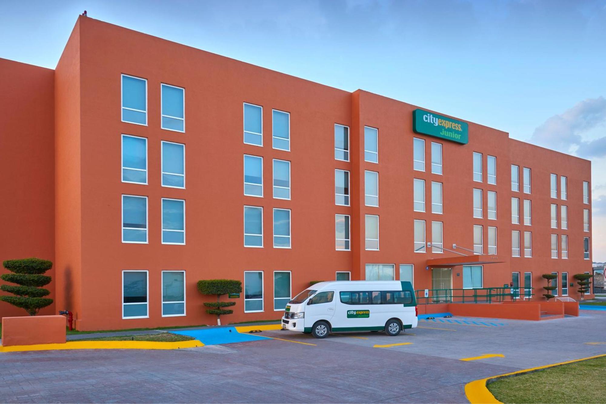 City Express Junior By Marriott Guadalajara Periferico Sur Tlaquepaque Exterior photo