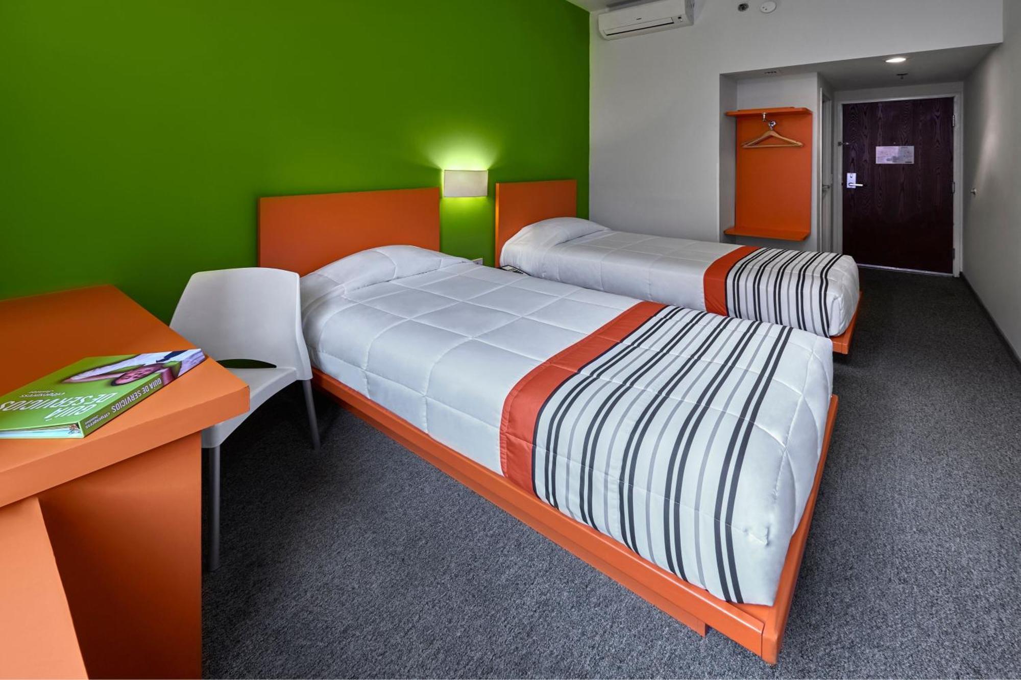 City Express Junior By Marriott Guadalajara Periferico Sur Tlaquepaque Exterior photo